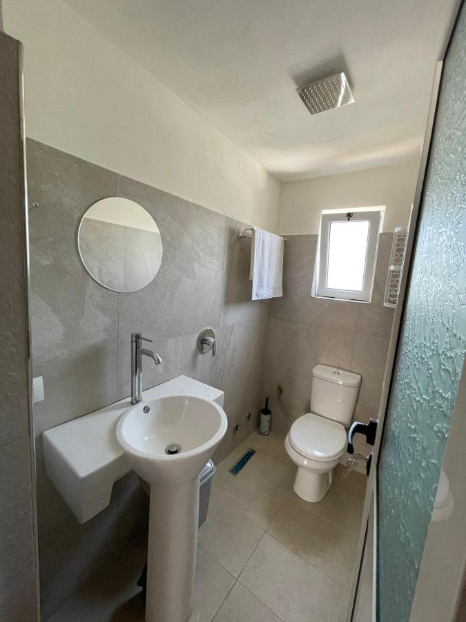 Guest Rooms Arbri Vlorë Εξωτερικό φωτογραφία