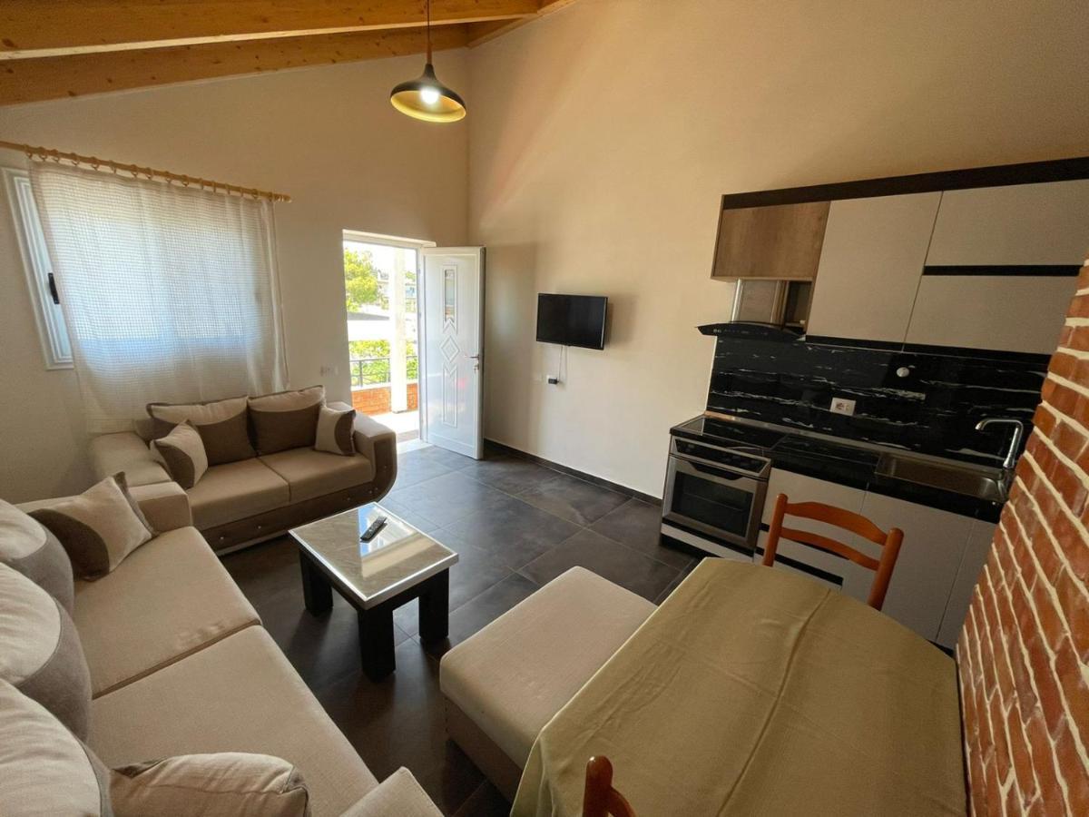 Guest Rooms Arbri Vlorë Εξωτερικό φωτογραφία