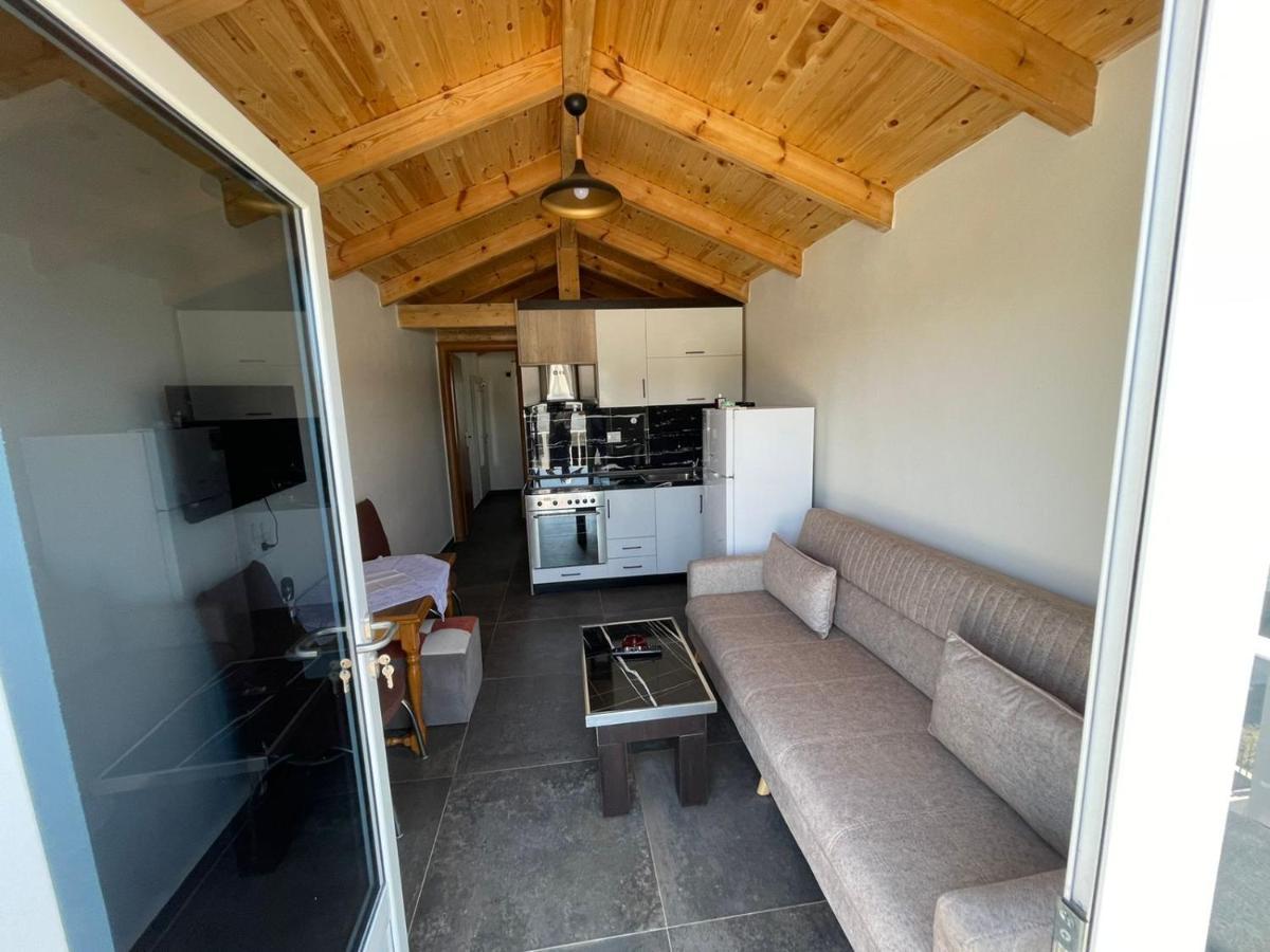 Guest Rooms Arbri Vlorë Εξωτερικό φωτογραφία