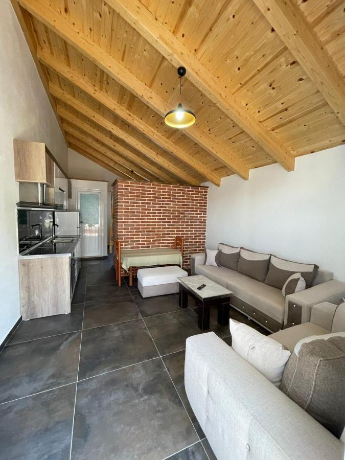 Guest Rooms Arbri Vlorë Εξωτερικό φωτογραφία