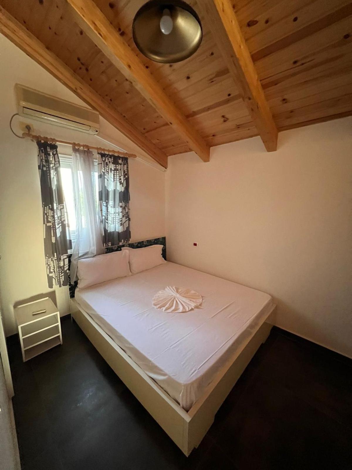 Guest Rooms Arbri Vlorë Εξωτερικό φωτογραφία