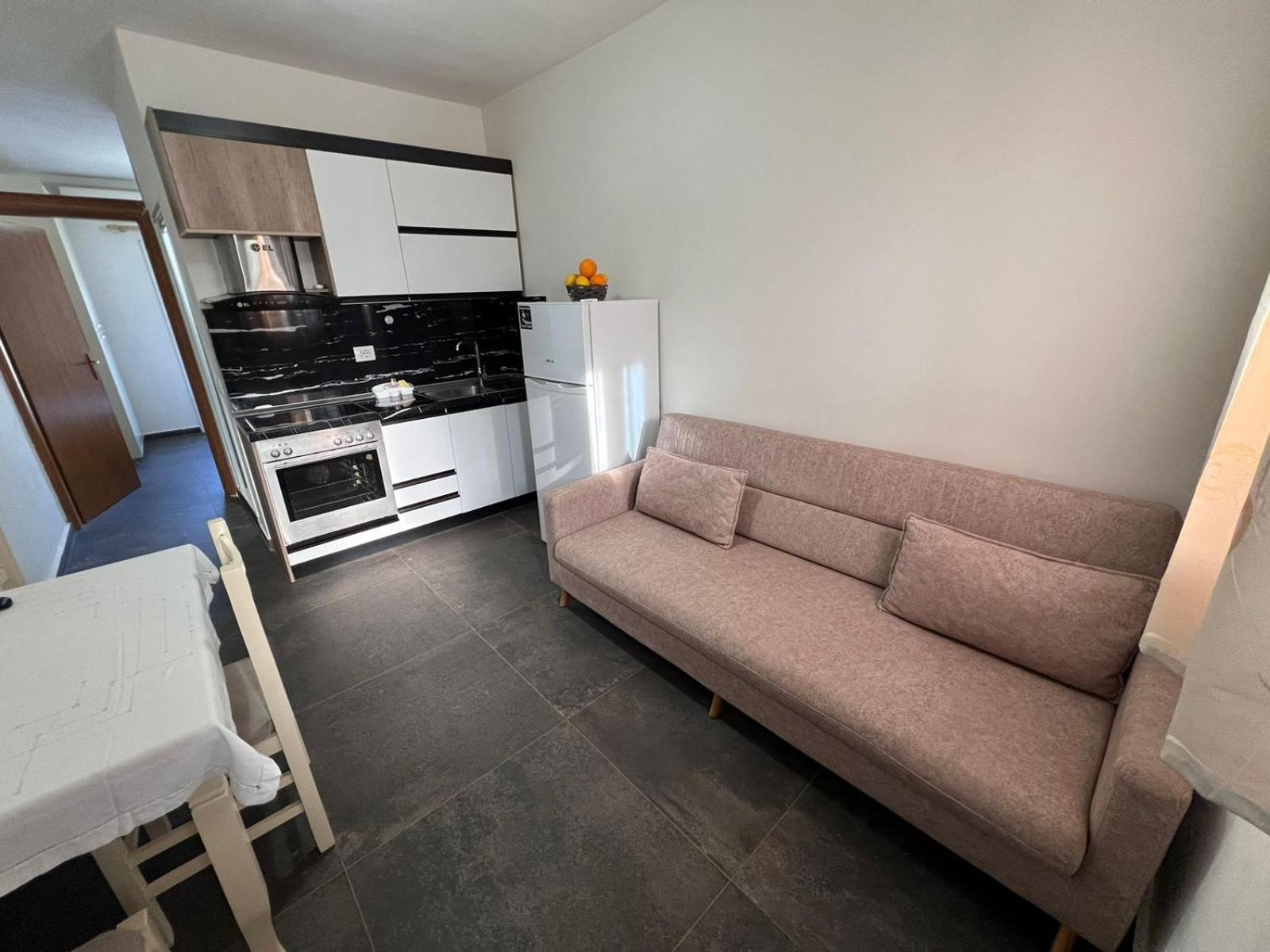 Guest Rooms Arbri Vlorë Εξωτερικό φωτογραφία