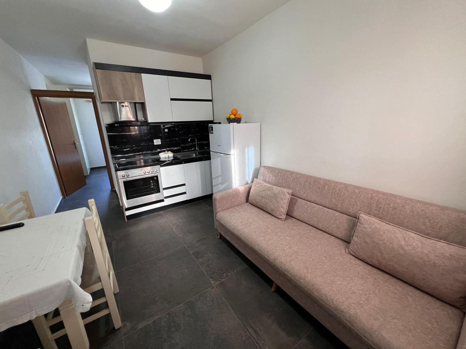 Guest Rooms Arbri Vlorë Εξωτερικό φωτογραφία