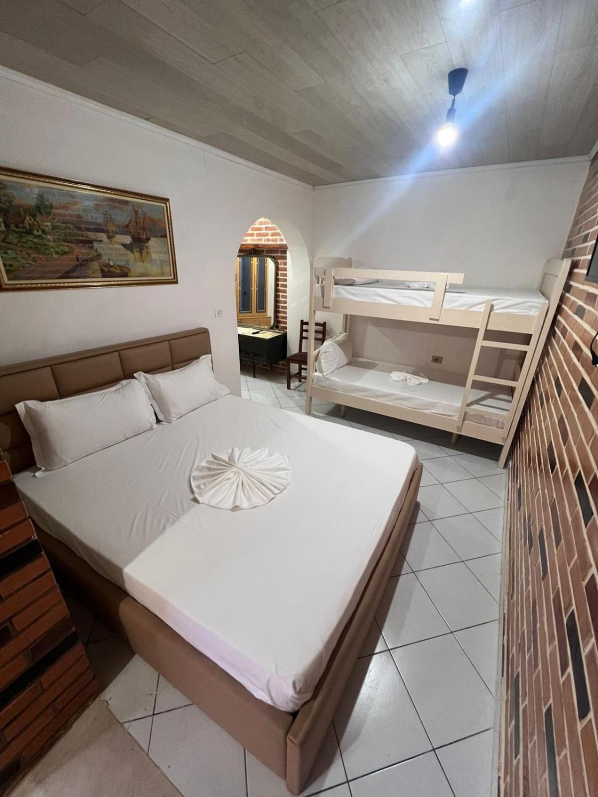 Guest Rooms Arbri Vlorë Εξωτερικό φωτογραφία