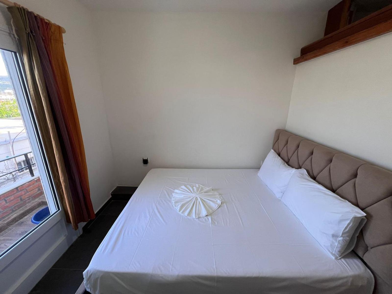Guest Rooms Arbri Vlorë Εξωτερικό φωτογραφία