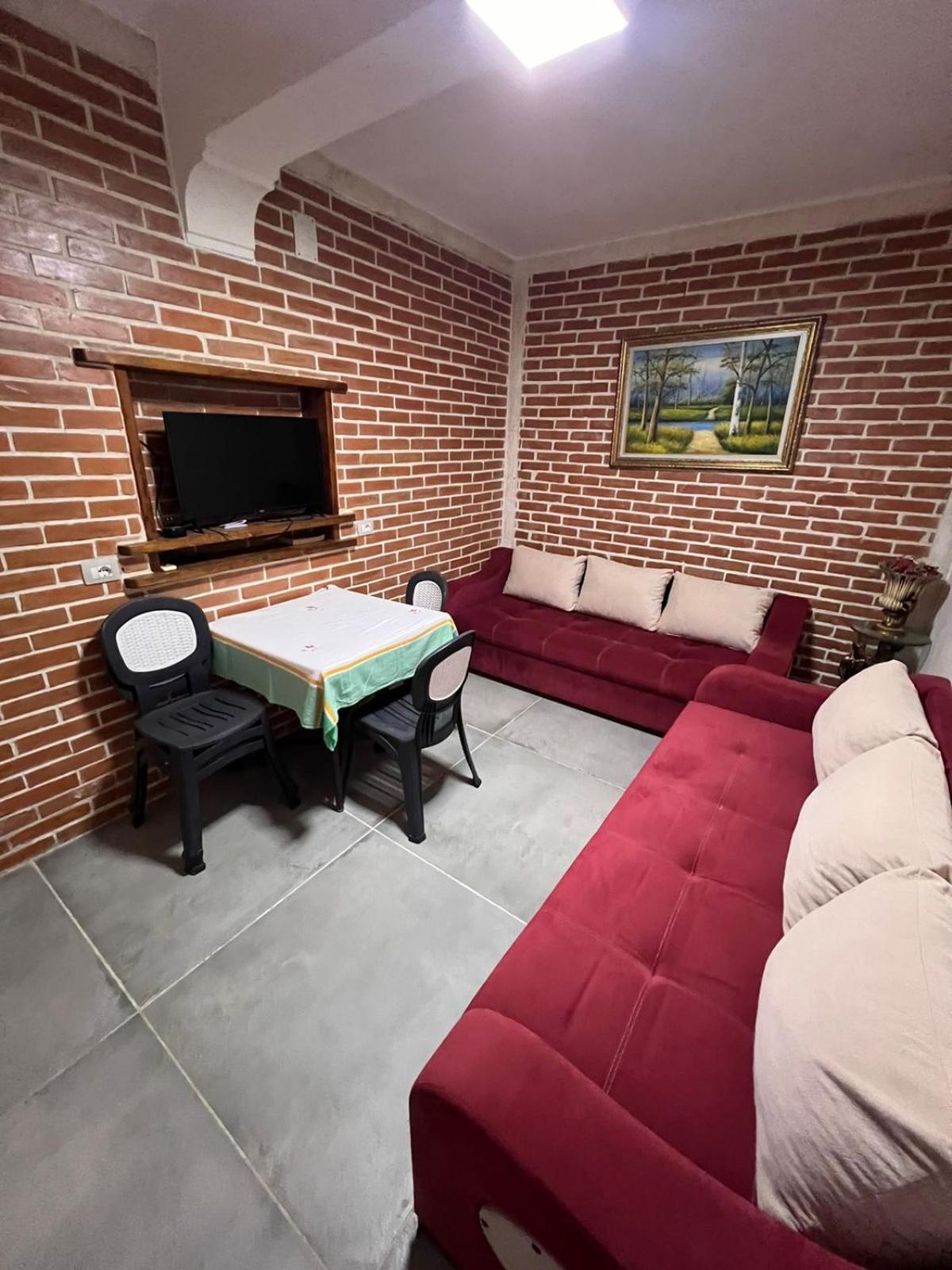 Guest Rooms Arbri Vlorë Εξωτερικό φωτογραφία