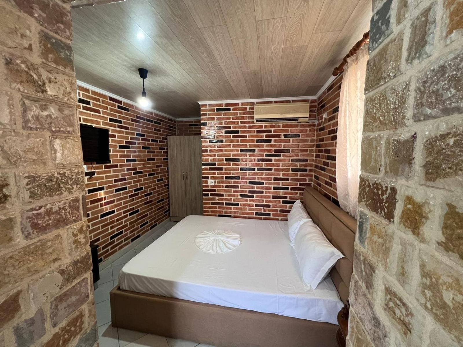 Guest Rooms Arbri Vlorë Εξωτερικό φωτογραφία