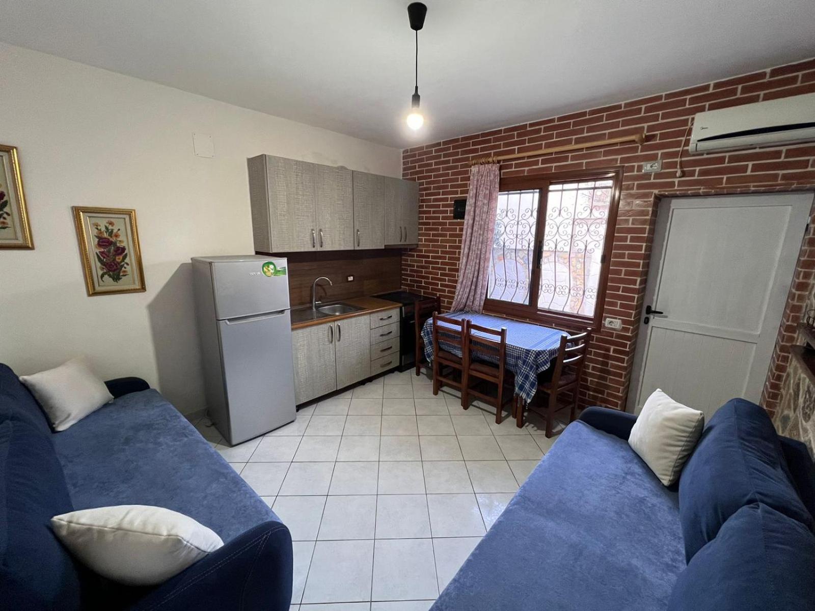 Guest Rooms Arbri Vlorë Εξωτερικό φωτογραφία