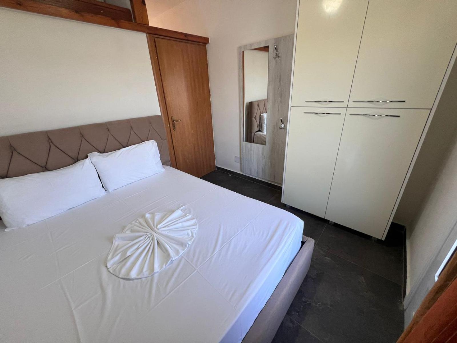Guest Rooms Arbri Vlorë Εξωτερικό φωτογραφία